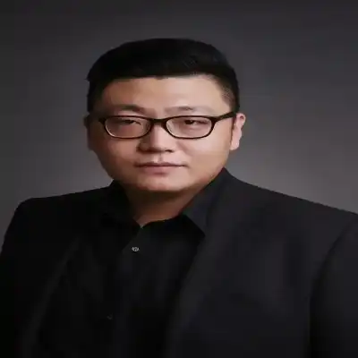 汤璨蓉